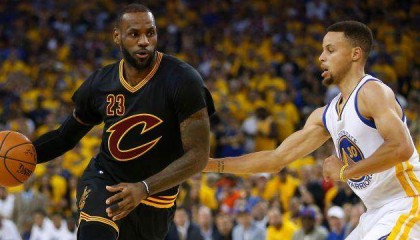 三队险些0比3翻盘 绿热东决能否改写NBA历史？