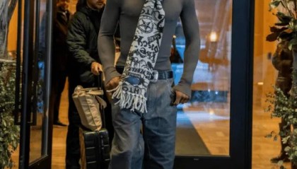 爱游戏正版-型男入场！国王官媒晒众球员赛前穿搭照：寒风中前行