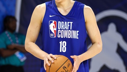 爱游戏在线-美媒更新选秀数据：杨瀚森模拟选秀第39顺位，大榜排名43